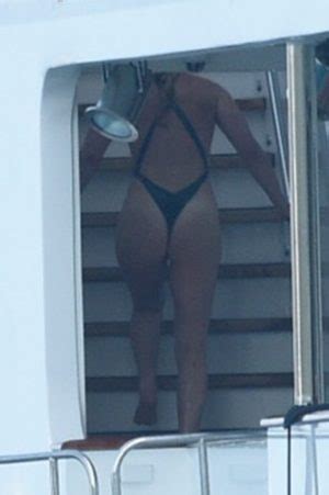 Lindsey Vonn Wet Black Thong Bikini On Boat Of The Day DrunkenStepFather