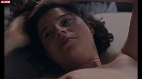 Naked Jessie Buckley In The Lost Daughter II