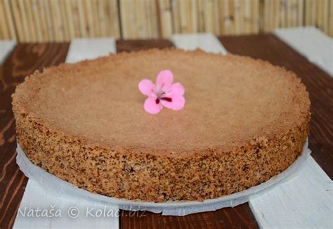 Biskvit Sa Orasima Za Torte I Kola E Croatian Food Desserts Walnut