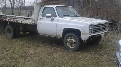 1986 Chevy 1 Ton Dump Truck Cold Start Youtube