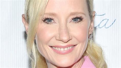 Anne Heche è Stata Cremata I Figli La Nostra Mamma Riposa All