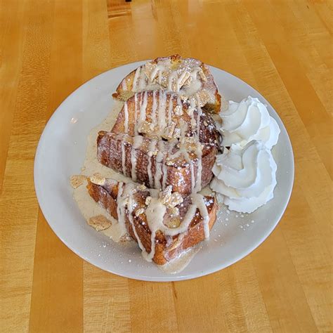 Diners are sharing photos from the crows nest kalamazoo 31