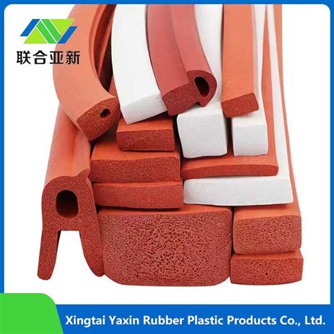 Extruded Fireproof EPDM NBR PVC Silicone Rubber Profile Door Window