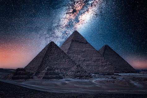 The Pyramids Of Giza In Egypt Stock Photo - Download Image Now - Pyramid, Egypt, Night - iStock