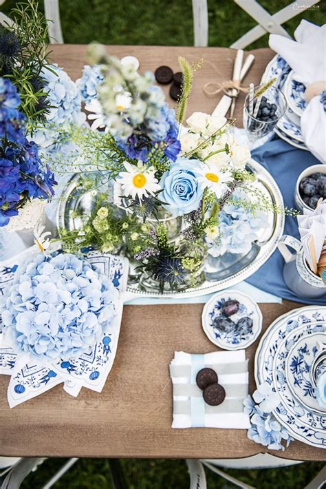 Tischdeko In Der Farbe Blau Tischdekoration Hochzeit Blumen