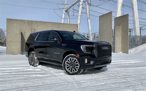 GMC Yukon Denali Ultimate 2023 Membre Du Premier Trio