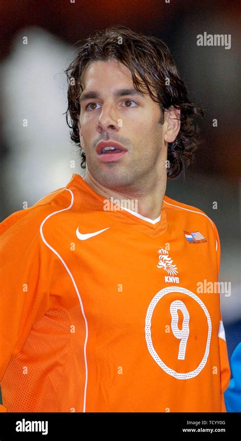 Ruud van nistelrooy holland hi-res stock photography and images - Alamy