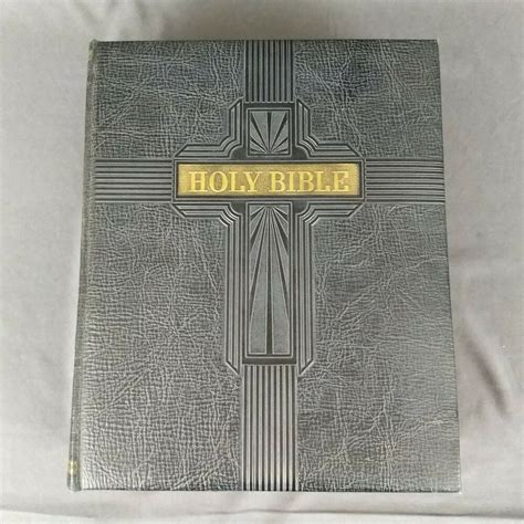 Southwestern The Holy Bible Self Pronouncing Edition Kjv Pictorial