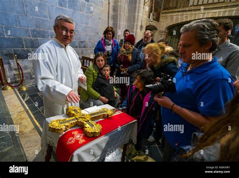 Lignum Crucis Le Plus Grand Morceau De La Vraie Croix Monast Re De