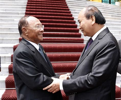 President Hosts Cambodian Top Legislator