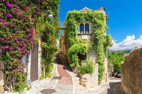 Les pierres qui composent les façades de maisons provençales