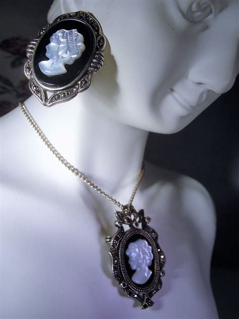 Cameo Jewelry Set Cameo Necklace Cameo Earrings Onyx And Cameo Shell