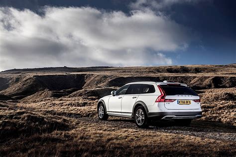2021 Volvo V 90 Cross Country - Specs, Interior Redesign Release date ...