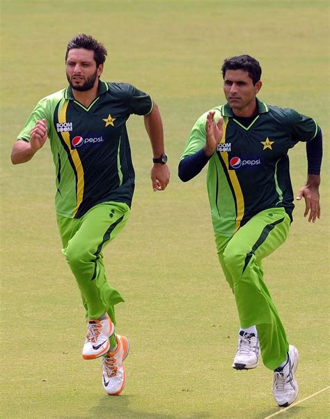 South Africa domestic news: Shahid Afridi and Abdul Razzaq sign for ...