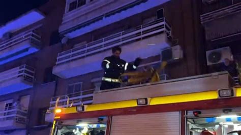 Una Mujer Herida Grave Tras Un Incendio En Una Vivienda En Madrid