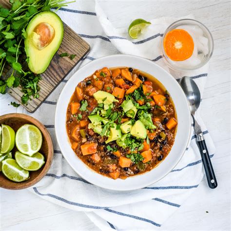 Vegetarian Sweet Potato And Black Bean Chili Homemaker S Habitat