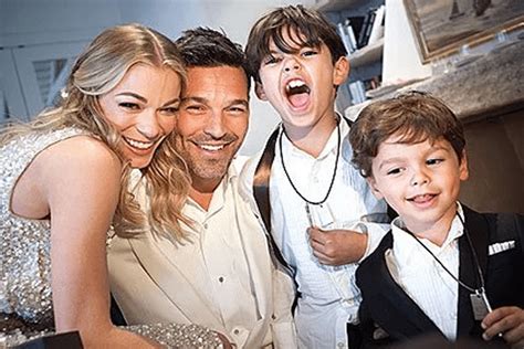 Eddie Cibrian and Wife LeAnn Rimes Love, Wedding Pictures and Relationship