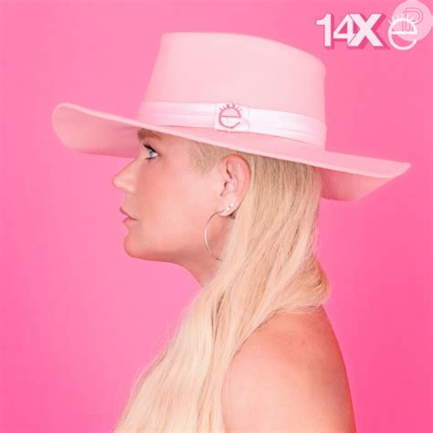 Foto Xuxa Meneghel reproduziu a capa do álbum Joane de Lady Gaga