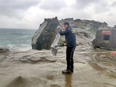 東北角「象鼻岩」鼻子斷裂落海 疑風浪過大海水侵蝕所致 生活 中央社 Cna