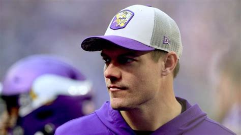 Vikings' Kevin O'Connell on Brink of Call That Could Cost Him Job