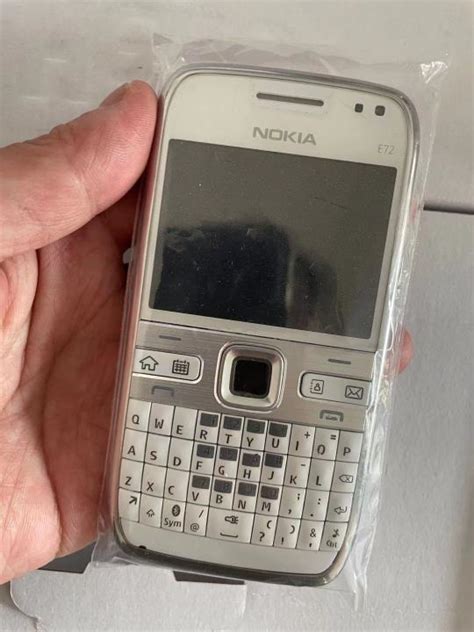 RM Original For Legit Nokia E72 QWERTY Full Keyboard Phone Classic GSM