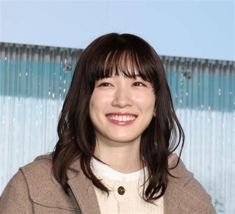 永野芽郁、日没の瞬間に海沿いで月9オフショット「景色もきれいで芽郁ちゃんもかわいくて」 ドラマ写真ニュース 日刊スポーツ