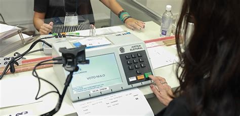 Tse Aceita Sugestão De Militares E Aprova Teste De Biometria Nas Urnas