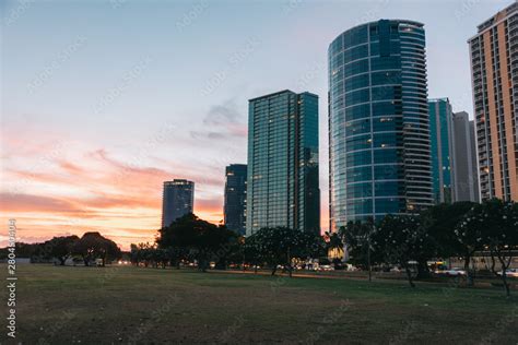 Honolulu Skyline during dramatic sunset Stock Photo | Adobe Stock