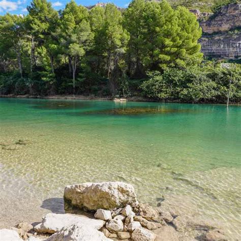 Cortes De Pallás Embalse En Río Júcar Con Deportes Náuticos