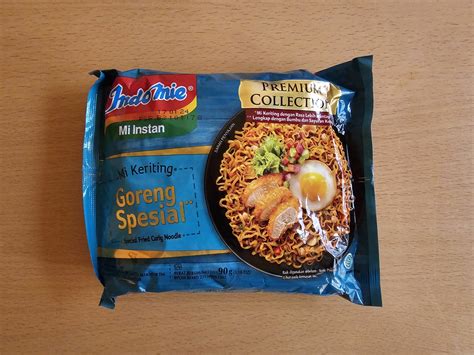 Indomie Mi Instan Premium Collection Mi Keriting Goreng Spesial