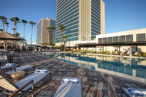 Doubletree By Hilton Universal Orlando Hotel Orlando Florida Usa