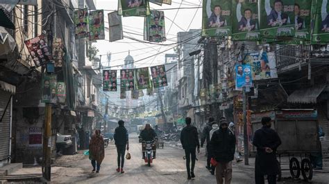 Monsun Mehr Als 1000 Tote Bei Flutkatastrophe In Pakistan ZEIT ONLINE