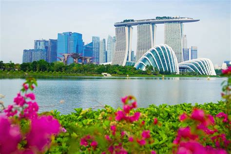 Public Holidays Singapore 2025 8 Dates And 4 Long Weekends Left