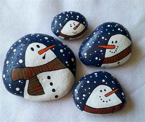 50 Easy Diy Christmas Painted Rock Design Ideas 45