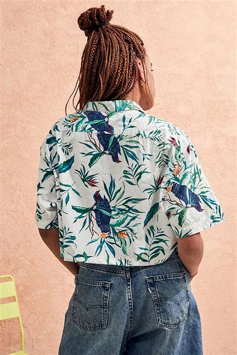 Urban Renewal Remade From Vintage Cream Cropped Hawaiian Shirt Urban