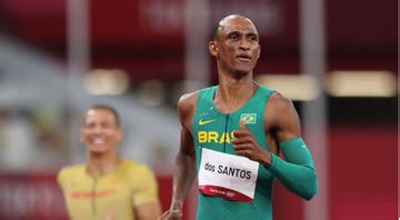 Brasil Alisson Do Santos Faz Hist Ria No Atletismo E Vai Final Nas