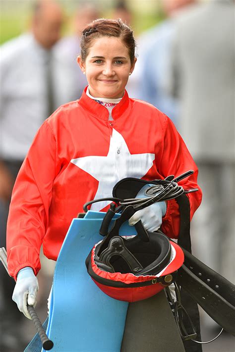 First Female Jockey Michelle Payne Takes Out The Melbourne Cup Elle