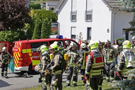 Hohenstein Ernstthal Gartenhaus Brand L St Gro Aufgebot Der