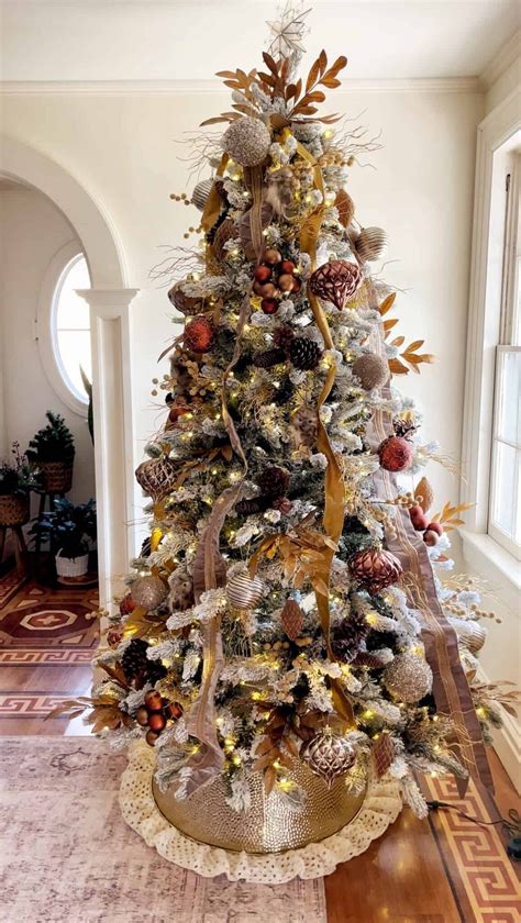 7 Inspiring Christmas Tree Decorating Ideas She Gave It A Go