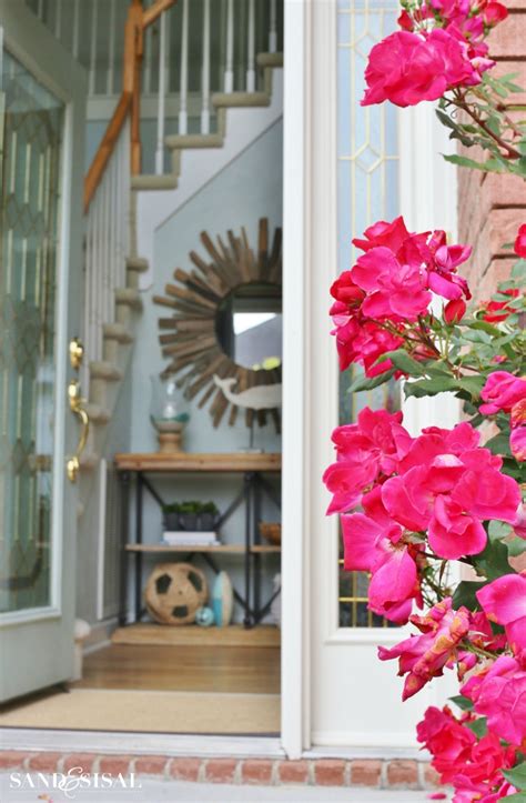 4 Simple Ways To Create A Welcoming Entryway