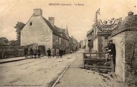 CPA MÉZIDON 14 Le bourg Pont sur la Dives à Mézidon Canon Carte