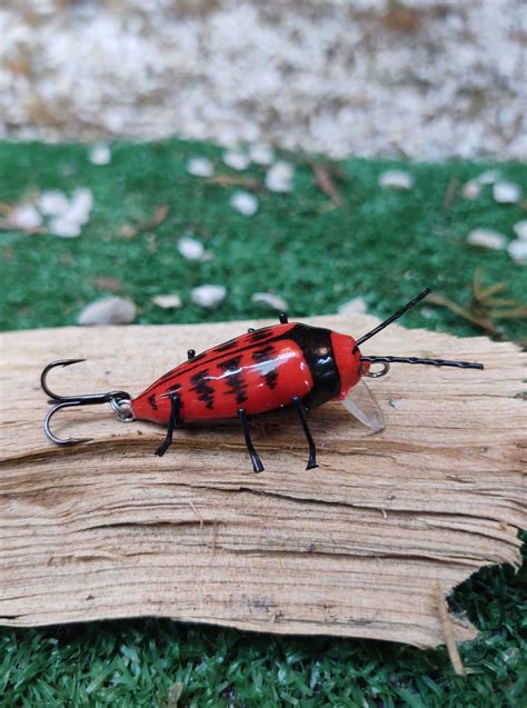 Longhorn Beetle Lure Red DM Cricket Lures