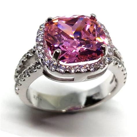 Round cut pink diamond simulant engagement ring - Luxuria