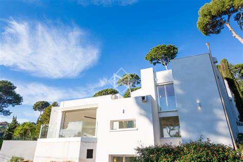 Sale Villa Cap d'Antibes - 7 Bedrooms - Sea view - Architect villa ...