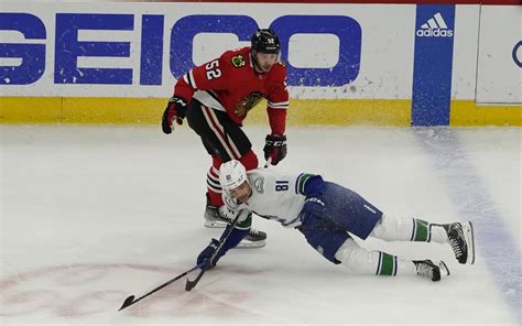 How to Watch Blackhawks vs. Canucks: Live Stream, TV Channel, Start ...