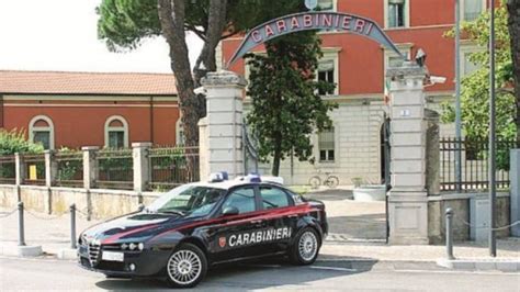 Barista Rapinato Nella Notte Ladri Inseguiti E Arrestati Dai Carabinieri