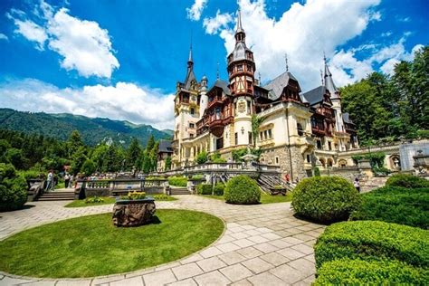 Peleș Castle Private Tour From Bucharest