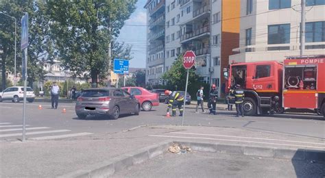 Impact Violent Pe Unul Dintre Cele Mai Mari Bulevarde Din T Rgovi Te