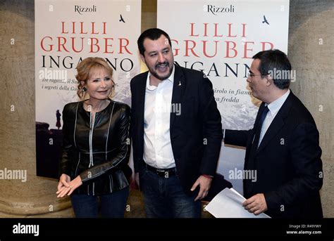 Foto Fabio Cimaglia Lapresse Roma Politica Tempio Di Adriano