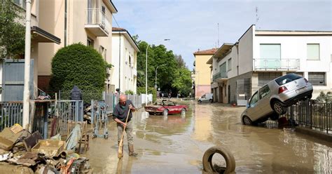 Nine dead in northern Italy floods, Formula One race called off | Reuters